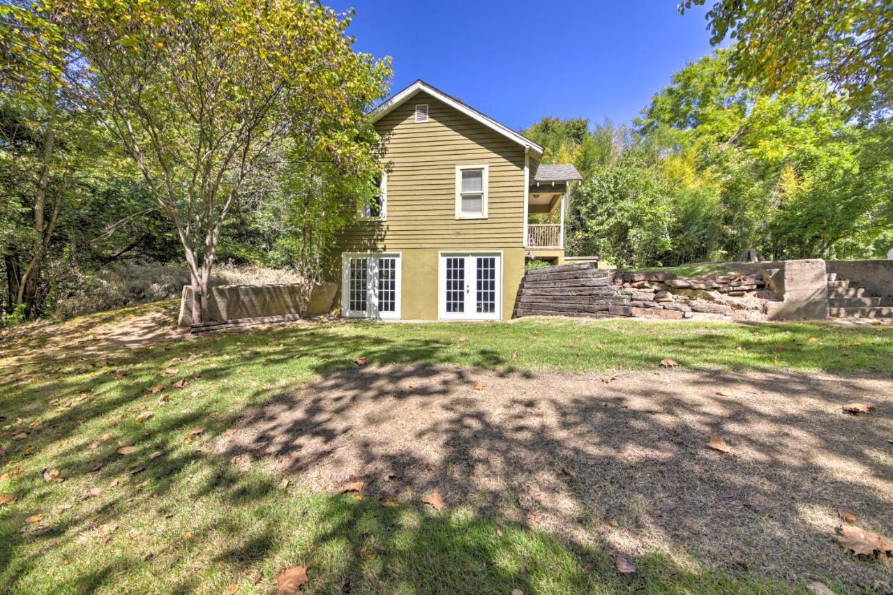 Pet-Friendly Cottage With Fire Pit - 3 Mi To Siu! Carbondale Eksteriør billede